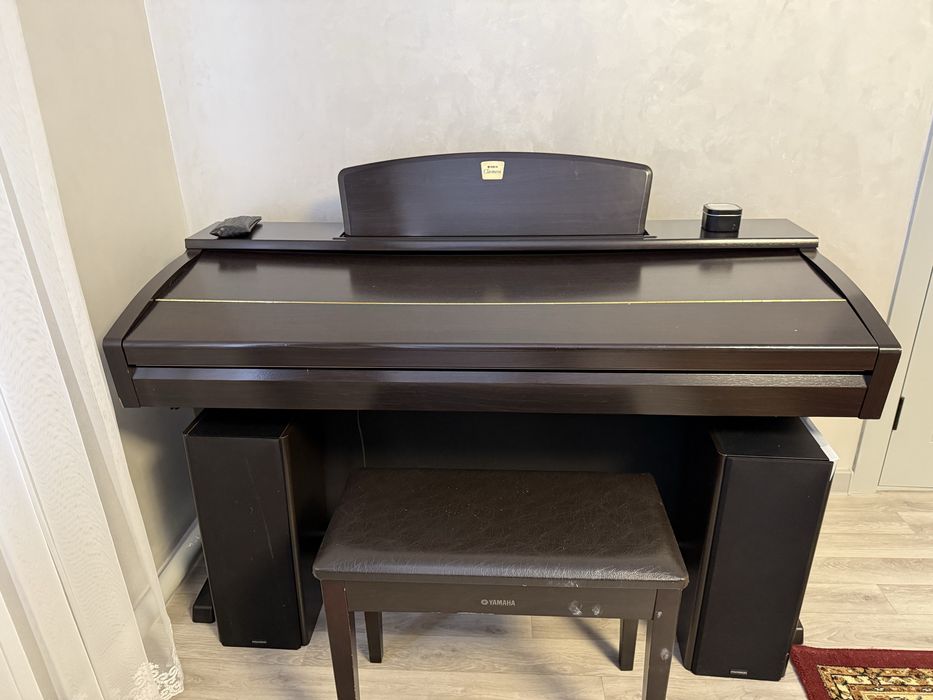 Yamaha Clavinova cvp 305