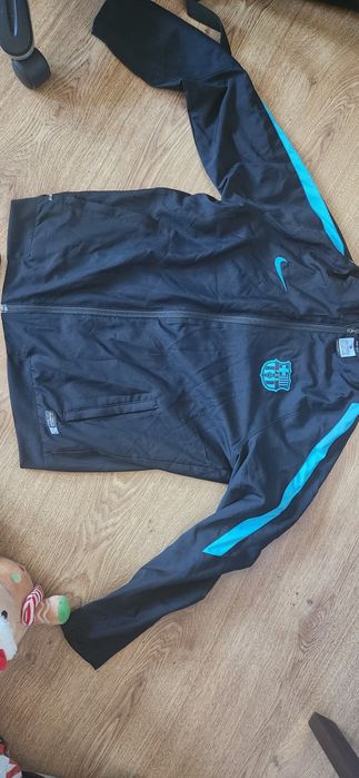 Nike Barcelona анцунг- екип детски XL става и за мъжки S