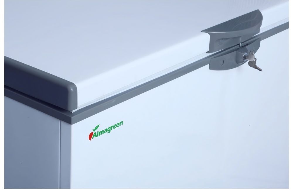 Продам Морозильную Камеру