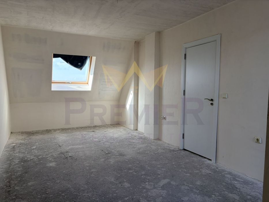 Продава се Мезонет в Поморие - 201 кв.м за 740 €/кв.м - Снимка #3