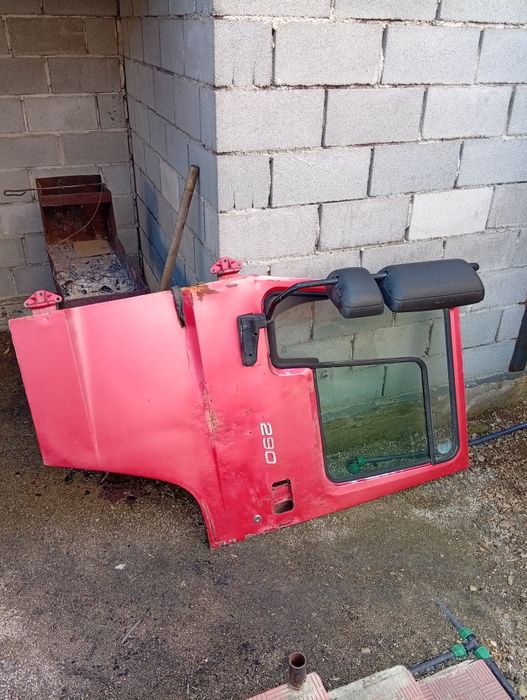 Продам дверь левая сторона