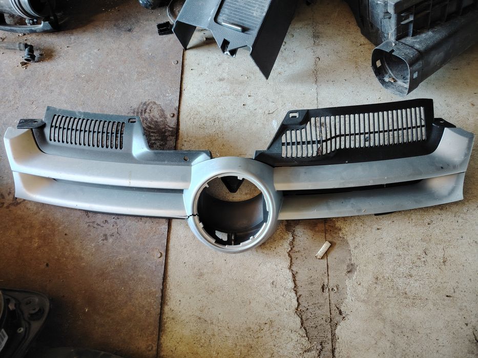 Решетка за Голф 5 / VW Golf 5 Фолксваген