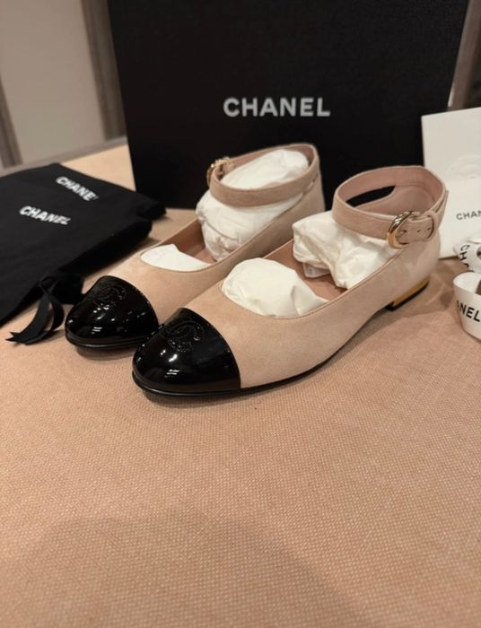 Автентични  Chanel Mary Jane's обувки 38.5