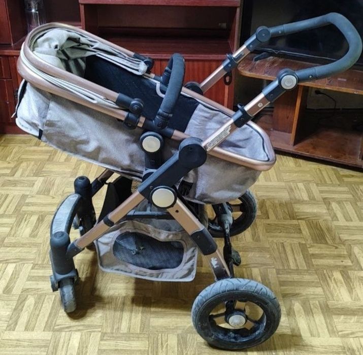Детская коляска //
