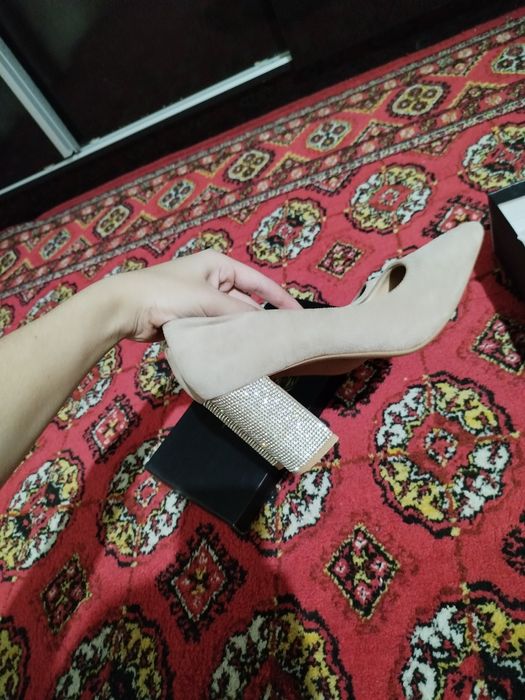 Vecherniy tufli toshli