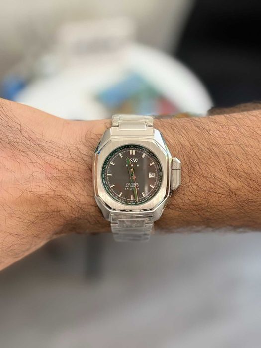 RSW Overseas Swiss Automatic