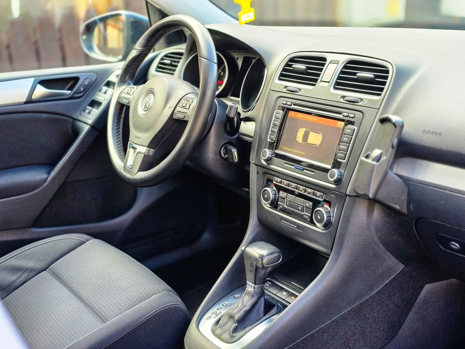 Vw Golf Automat 2010 benzina Euro5 dotat ,NAVI,PADELE,stare impecabila