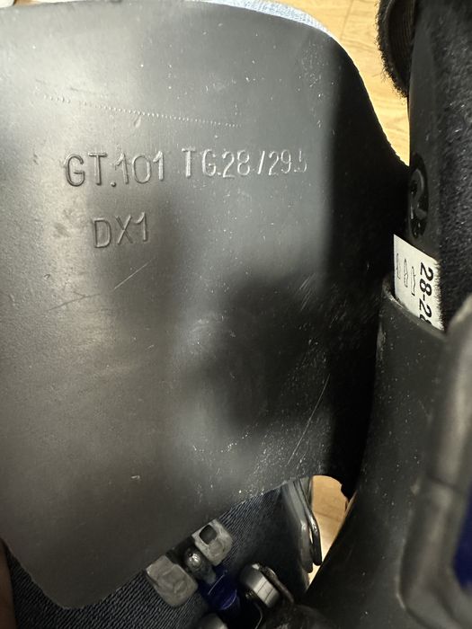 Rossignol, EU44, номер 28,5 (325мм).