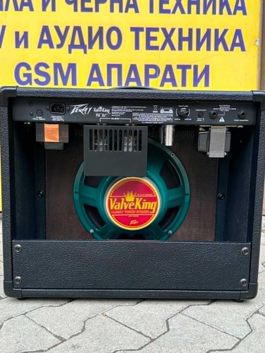 Електрическа Китара EPIPHONE Les Paul Classic GOLD + Кубе PEAVEY ValveKing VK 112 50W RMS / 16 Ohms