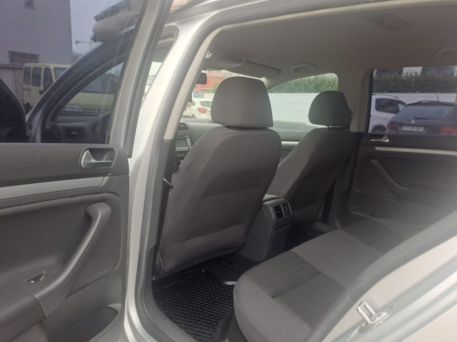 Volkswagen golf 5 an 2008 dizell 1.9tdi km 245 mi in crestere