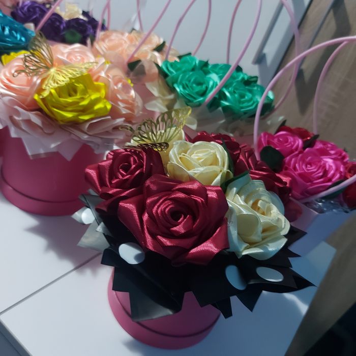 Атласные розы ручной работы