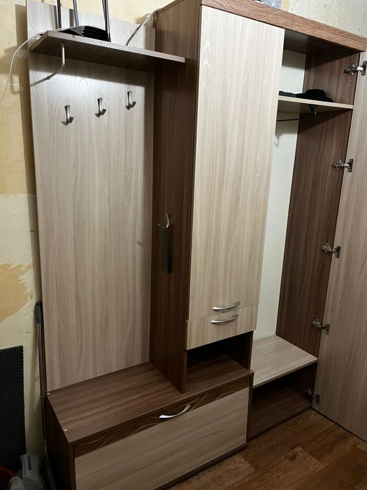 Шкаф в прихожую