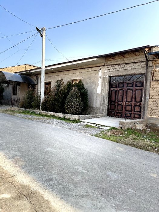 uch qahramon madaniyat 5 sotih  uchastka sotiladi