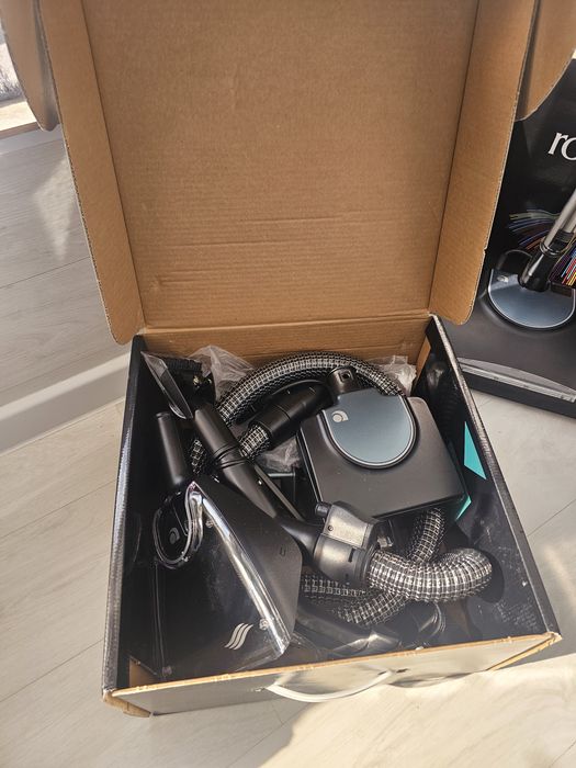 Продаётся пылесос Aura roboclean Splus Pro синий!