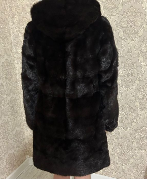 Норковая шуба с капюшоном