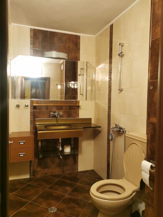 Продава се Тристаен апартамент в Пловдив, Мараша - 200 кв.м за 1150 €/кв.м - Снимка #7