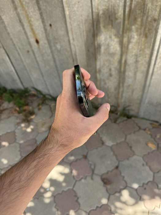 Продам Телефон Айфон 13 Pro 256 Gb