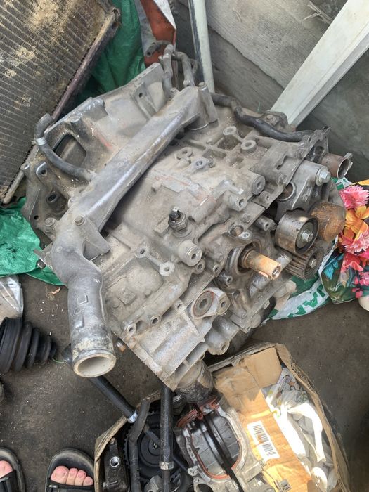 Продам матор от субарика ej25