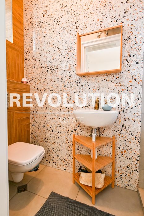 Тристаен апартамент в Центъра на София