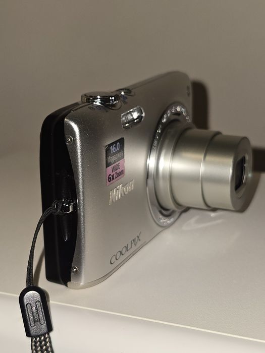 Nikon Coolpix s2700 16Mpx.