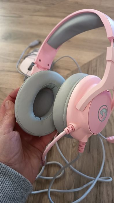 Tastatura căști și mouse