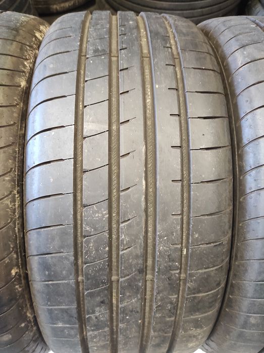 225/40/19 Гудиър