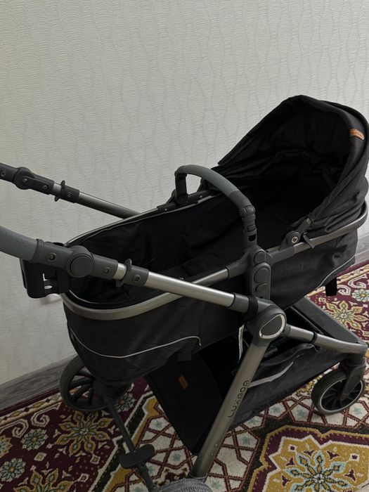Продается  коляска для новорежденного отдам автоклесло