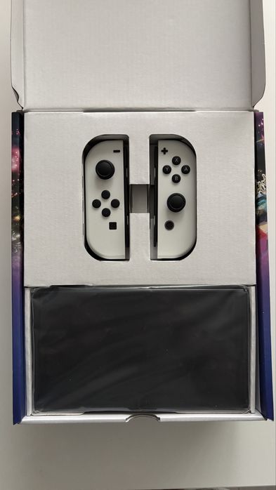 Nintendo Switch OLED + Husa Legend of Zelda