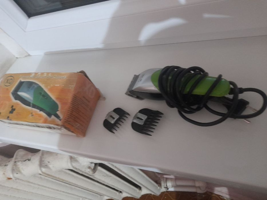 Продам машинка для стрижка волос