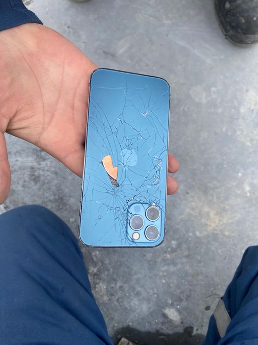 Айфон 12про 256 гб