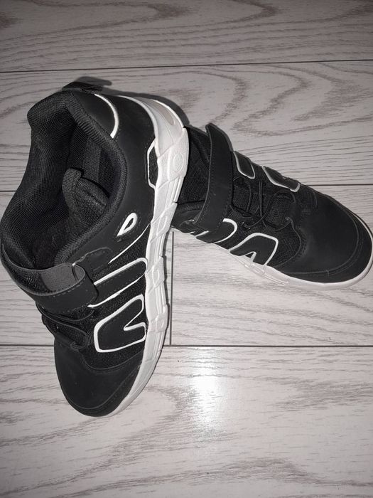 Продавам маратонки