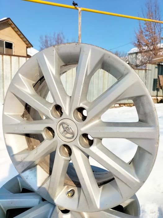 Диски R16, на Camry