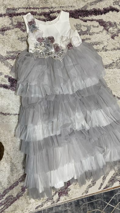 Нарядное платье для девочек