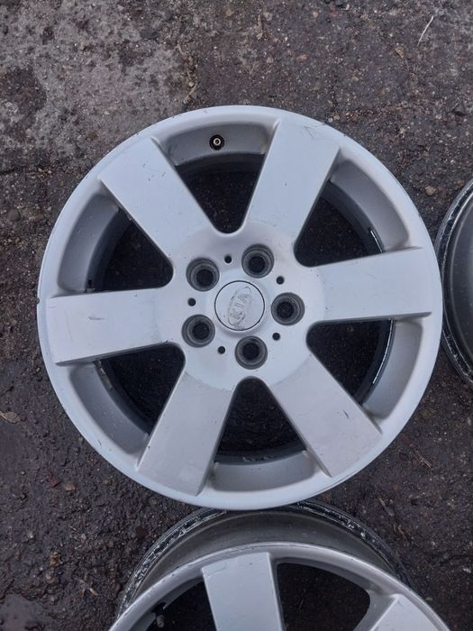 Диски R17 оригинал. Разболтовка 5×114.3