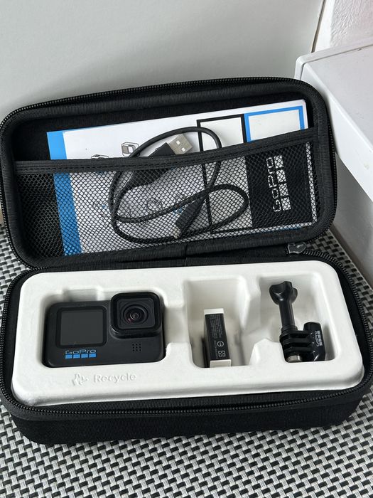 Gopro hero 11 black, 2 baterii enduro, card 32GB