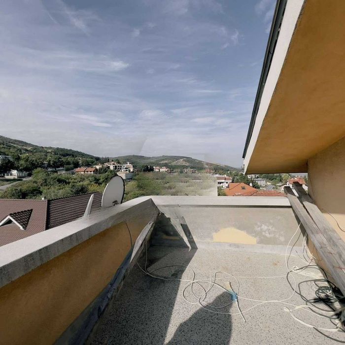 Къща с ФУРНА в село Марково