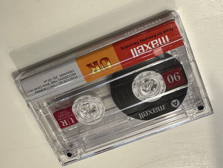 Аудиокасетки Maxell UR90