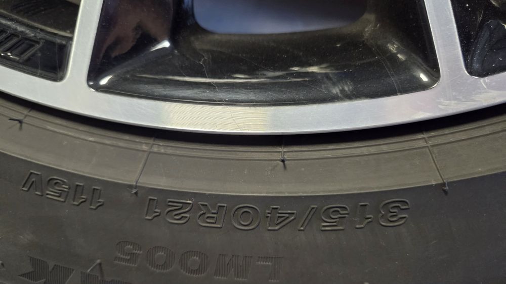 Зимни гуми 315/35/21 CONTINENTAL спорт пакет DOT22