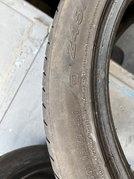 2 бр. летни гуми 245/45/20 Pirelli DOT 4317 4,5 mm