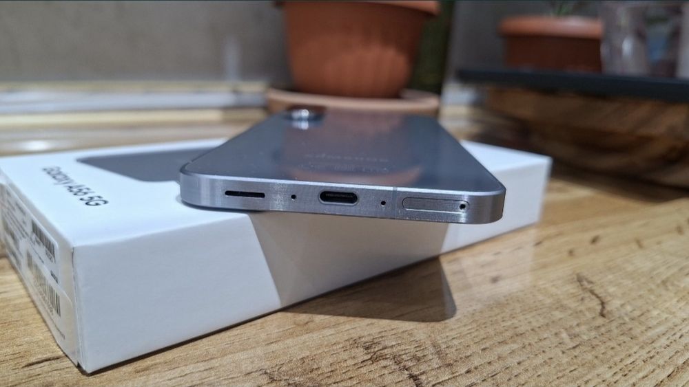 Samsung a 56,идеал.