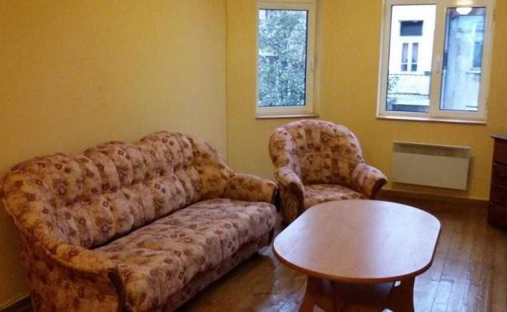 Продава се Двустаен апартамент в София, Център - 70 кв.м за 2129 €/кв.м - Снимка #1