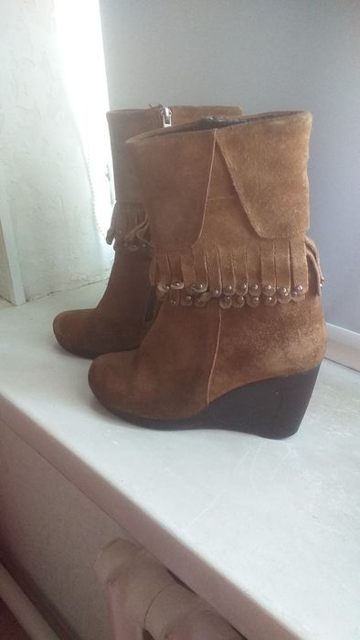 Продается женская  обувь