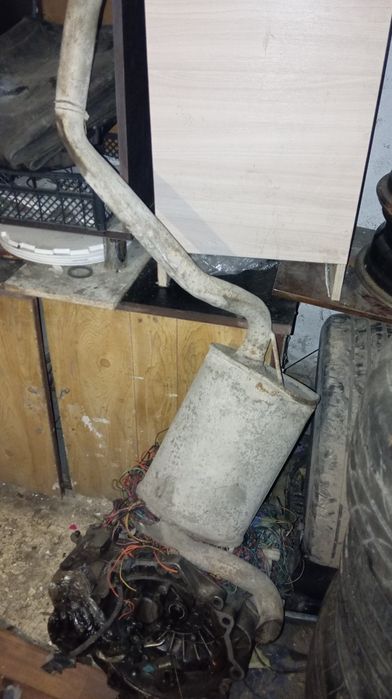 Запчасти на     примера и мерс 124 102 двиг