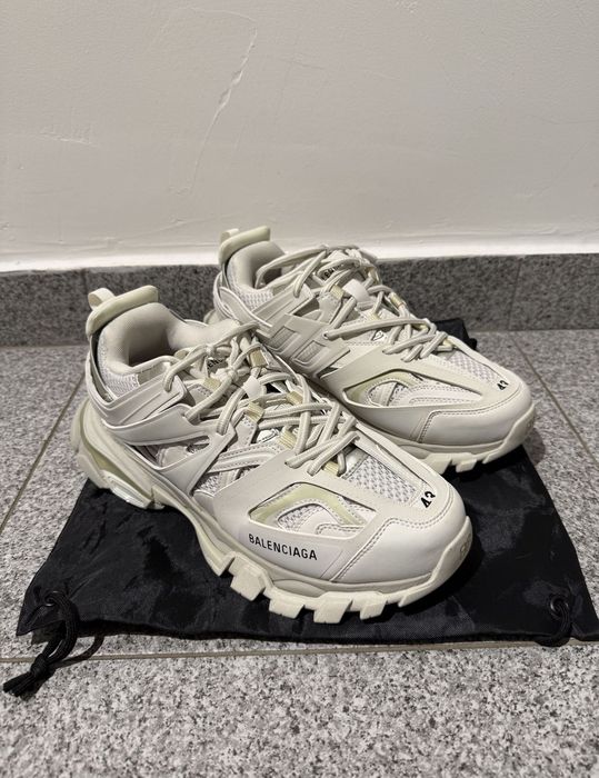 Balenciaga track