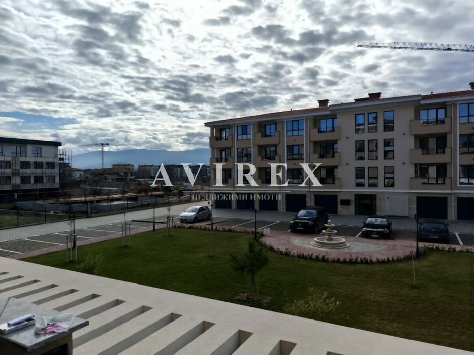 Дава се под наем Двустаен апартамент в Пловдив, Остромила - 65 кв.м за 458.49 € - Снимка #1