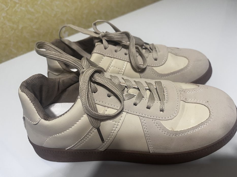 Женские кеды . Обувь