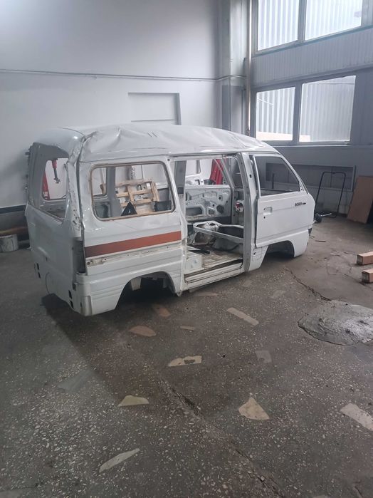 Damas kuzov  3 eshik.butun