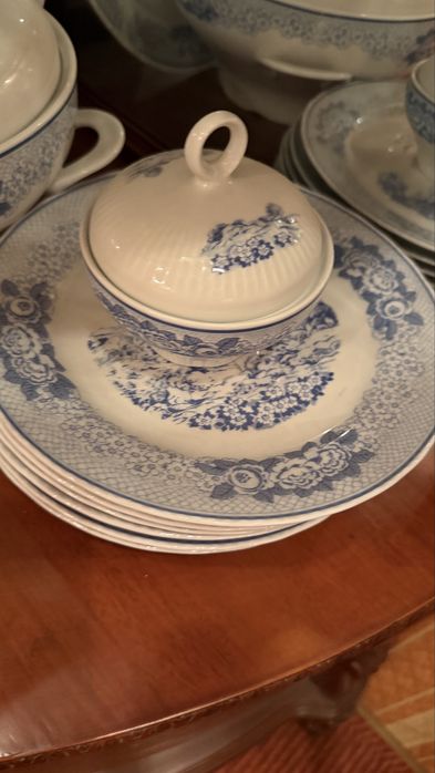 Столовый набор на 6 персон