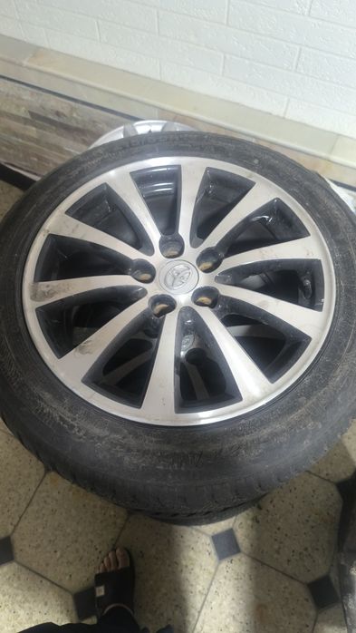 Диска таеота 17  холати яхши айби йок