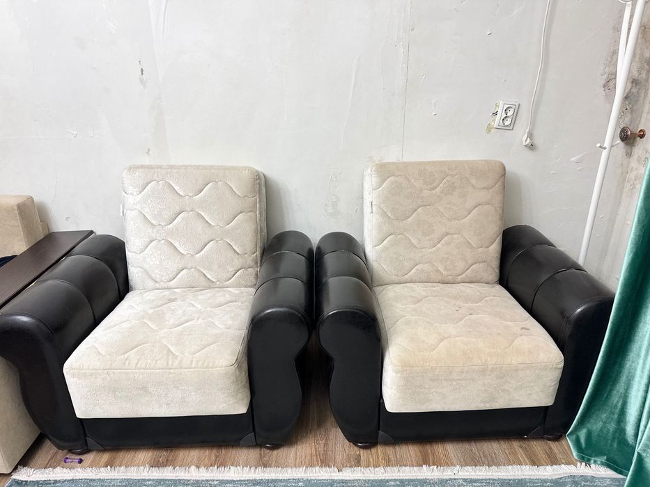 Диван с креслами